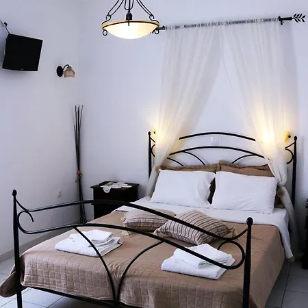 Pension Ilias - Chora *